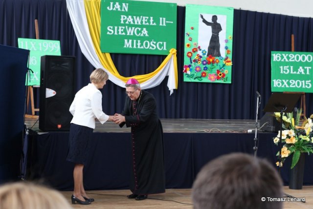 2015-10-16-121148-canon eos 700d